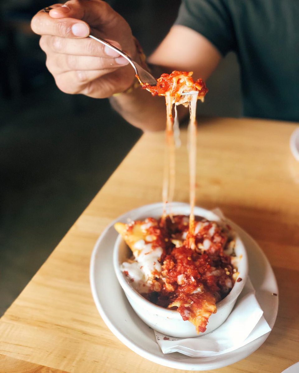 Hiding in the shadow of our pizzas is our scrumptious house-made #NeapolitanLasagna and it's one of our best kept secrets.

(PC: IG user feedrooroo)