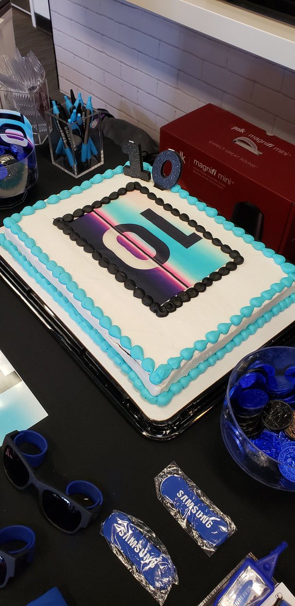 sandra_samsung's tweet photo. #samsungcelebrates10 @Krivs14 https://t.co/fu4gcpznIt