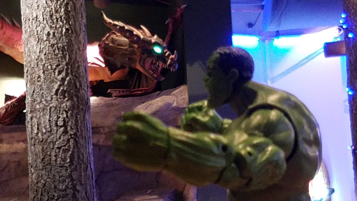 rockmaster9001's tweet photo. I know it's been way too long, but I'm back editing, trying to wrap up #StopMotion video #3.  Hope these guys enjoyed their vacation! #Hulk #Spiderman https://t.co/nKzN3WqPym