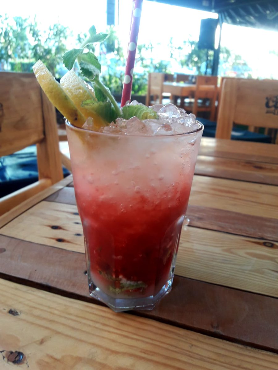 elestabloresto's tweet photo. Si el mojito te gusta… el mojito berries te va a encantar ¡Pídelo!
Reservas al  : 2 2738 8533 #Chicureo #ElEstabloResto https://t.co/dj706j8p1W