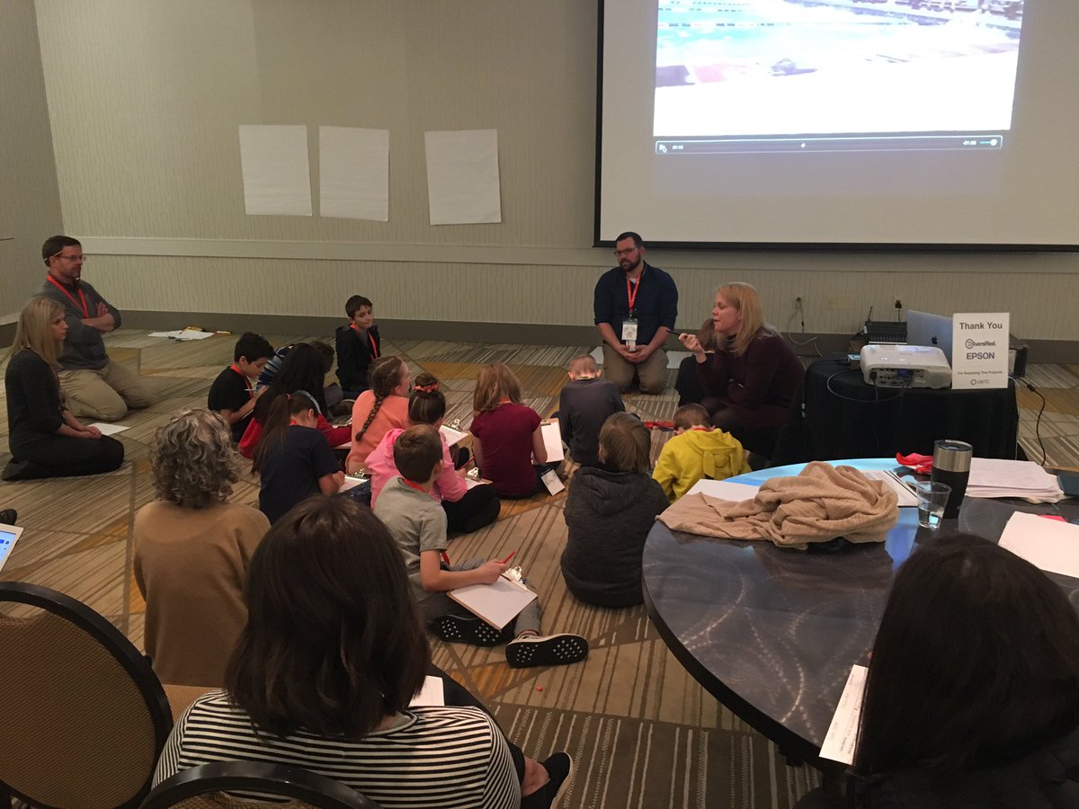 LearnLeadGrow's tweet image. Evergreen PS team at APDX19 sharing effective practice in literacy learning for student agency, amplified by tech, led by Eric Webb teacher at Hearthwood Elem, Michele Dick and @KristinZiemke. #personalizedlearning @evergreenps