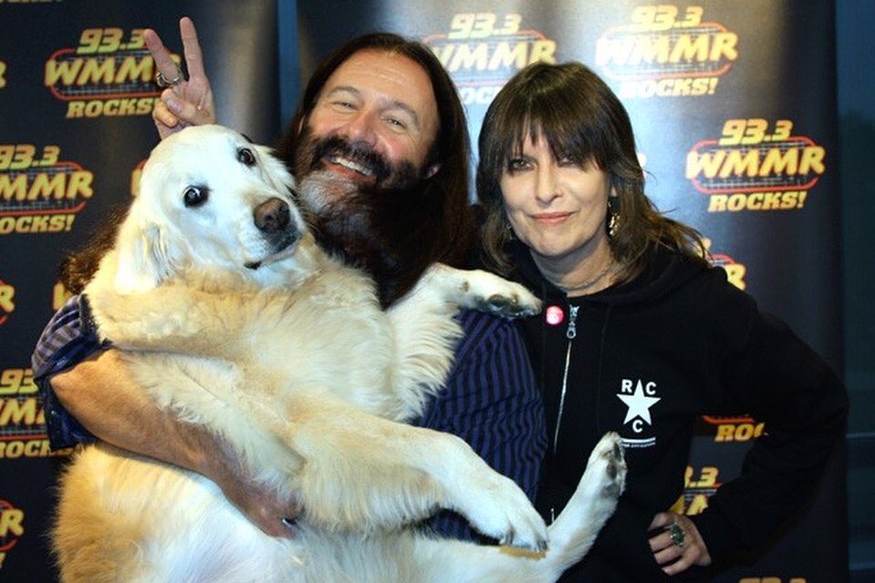 93.3 WMMR (@933WMMR) on Twitter photo 20/02/2019 21:03:48 Isn’t EVERY day #LoveYourPetDay? 🐾 Isn’t EVERY day #LoveYourPetDay? 🐾