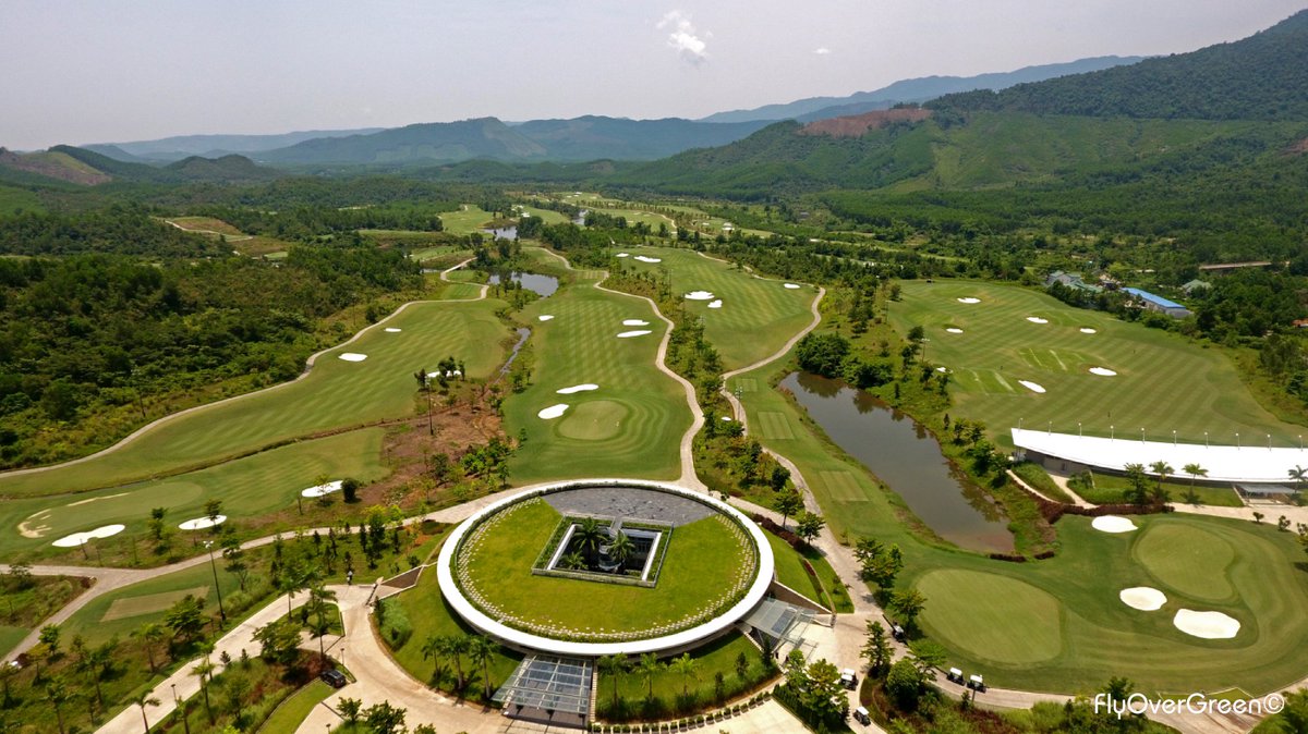 flyovergreen's tweet photo. Ba Na Hills Golf Club, Vietnam

https://t.co/XhdAn7USZJ

#golf #golfstagram #instagolf #golfchannel #GolfVietnam #BaNaHills #BaNaHillsGolfClub #AerialVideo https://t.co/V9DR2GoHmk