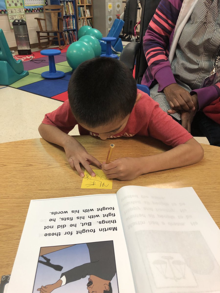 missjames29's tweet photo. Exit tickets about MLK! Reviewing why he was a peace-maker. Thanks @n2yinc for a fabulous curriculum! #resrocketsread #robinsonisd @lead4ward @elemrob https://t.co/tHgxF4Ei5M