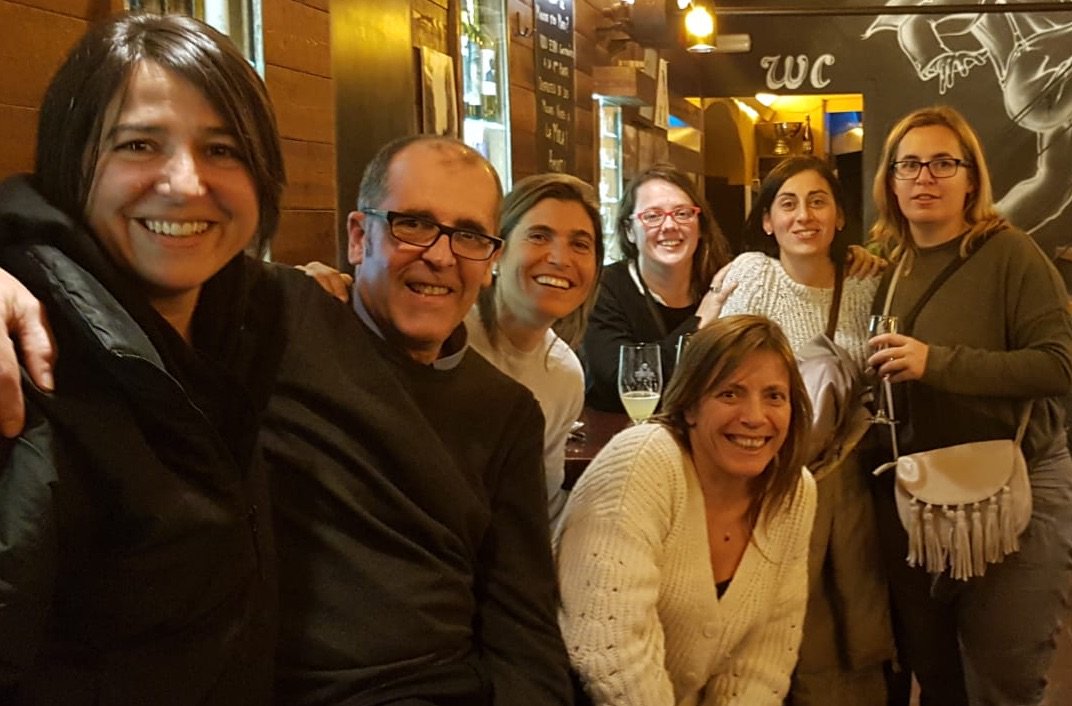 We’re back. #RoadToMadrid #masterspain <a href="/rfe_hockey/">Hockey España</a> #JuvenilA #SenYoresDosPuntZero #sasagirls