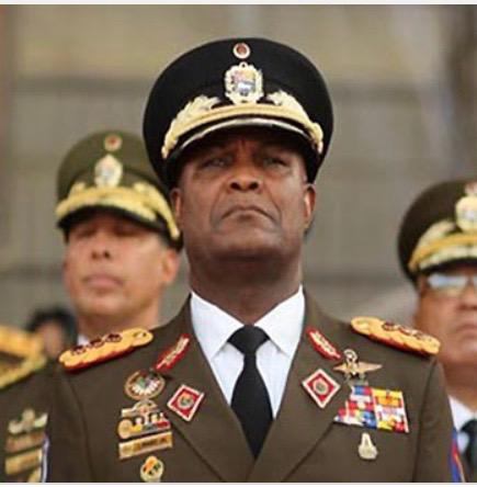 Se debilita el Regimen dentro del alto mando Militar, el Almirante Giuseppe Alessandrello Cimadevilla y el M/G Jesús Suárez Chourio bajo investigación del M/G <a href="/Ivanr_HD/">Ivan Hernandez</a> y del M/G Cristopher Figuera las ordenes de detención están en manos de <a href="/NicolasMaduro/">Nicolás Maduro</a> Se atreverá el Tirano?
