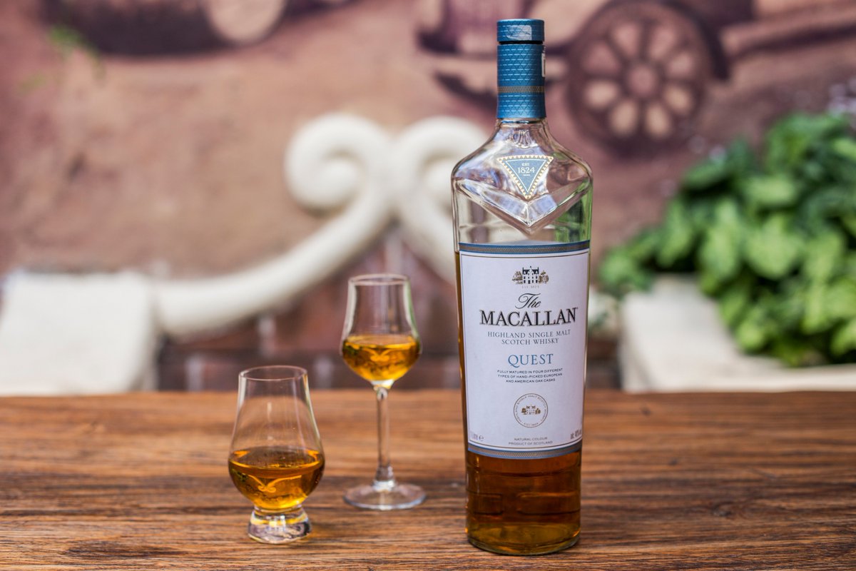WhiskyDen's tweet photo. Macallan Quest, Single Malt del Mes  (February's #SingleMalt Choice)

Añejado en una extraordinaria combinación de Barricas, que incluye barricas de Bourbon, Sherry-seasoned American Oak, Sherry-seasoned European Oak y barricas Hogshead.
#WhiskyDenFacts #MacallanQuest #Spanglish https://t.co/Fts3nZx2Px