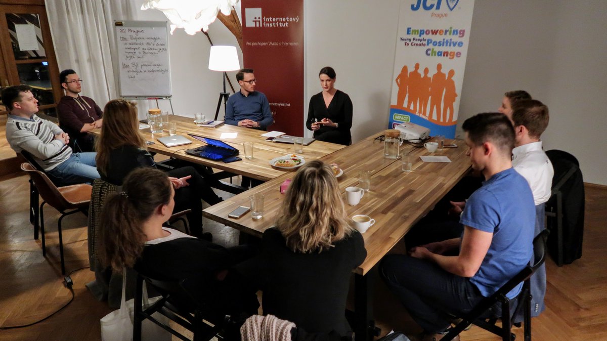 tbartonice's tweet photo. Včera jsem za @cesky_ii mluvila o transformacích internetu a s tím spojených etických důsledcích pro @JCIEurope. K mému udivení následovala debata především o ochraně dat a soukromí. Díky za úžasné zapojení a těším se zase příště! #ethicsofAI #internetethics https://t.co/p32DVtHByC