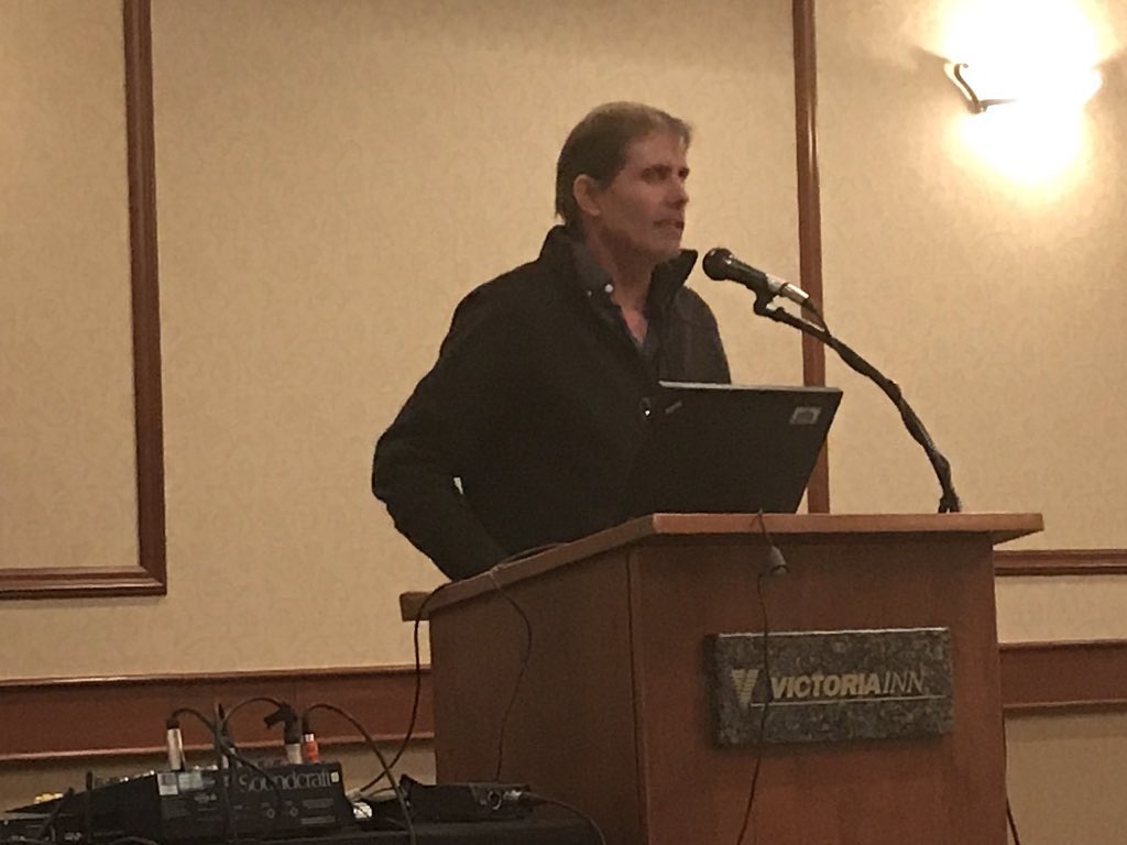 CRSB_beef's tweet photo. Curtis Gervin sharing the #beefproducer perspective on conservation strategies. Focus on the top 4” and ensure efficiencies throughout the cycle, from #gatetoplate. “Invest in programs to keep the grass on the land and improve that land.” #biodiversity #pcesc19 https://t.co/3wx4G7yJ39