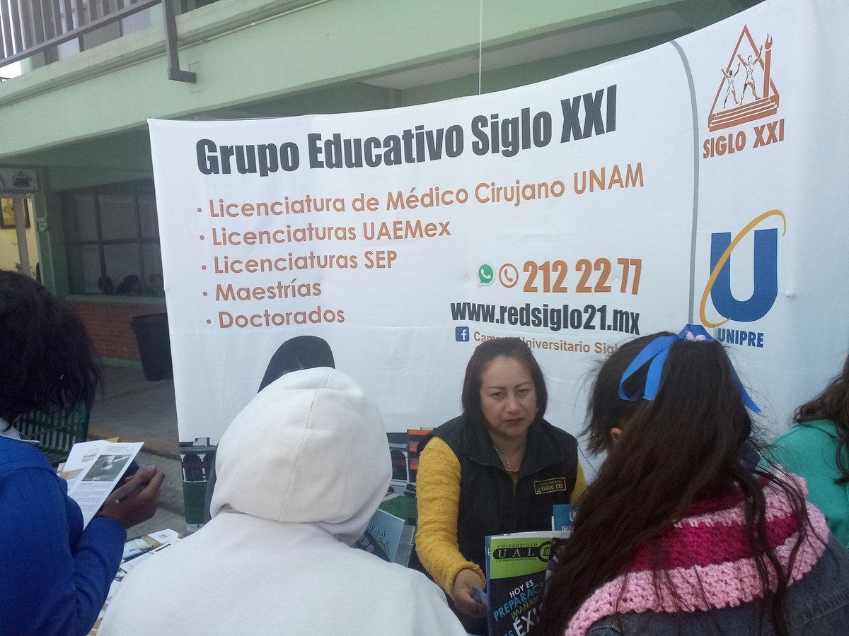 TolucaNo3's tweet photo. Expo Orienta 2019 en el CBT No. 3 TOLUCA , agradecemos la presencia de las Universidades que nos acompañaron, en este evento. https://t.co/LlYsIsGtvp