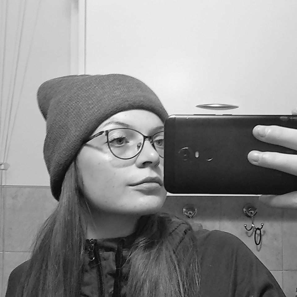felicia_flis's tweet photo. #NewProfilePic 
#finallySomethingNew 
#sameOLDme https://t.co/wCuNtKrdhZ