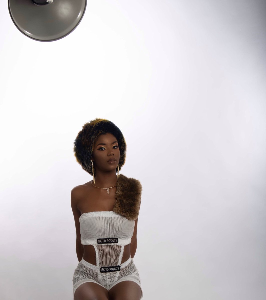 RATEDRLTY's tweet photo. 👑 https://t.co/mLYYyJCFOR