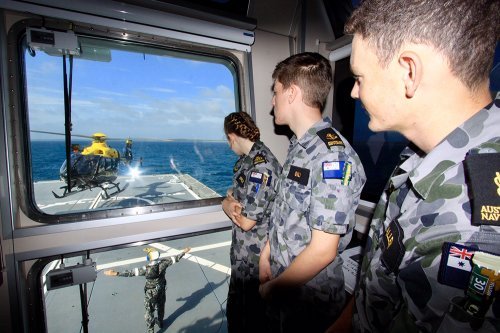 MV Sycamore trains Generation Next ift.tt/2TUs7Bs #AusNavy #NavyDaily