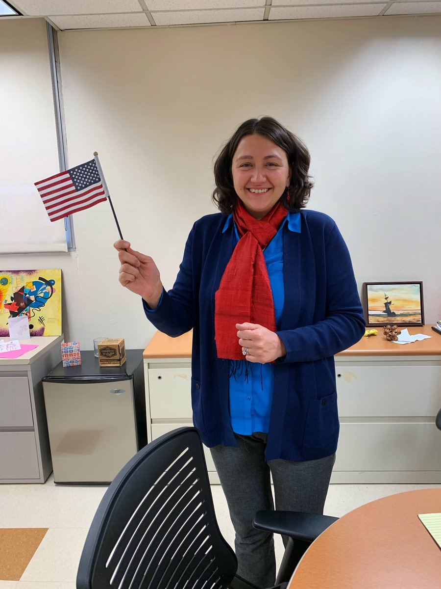 This has been a big week for Smaranda! Yesterday she became a #sloanfellow and today she became an American citizen 🇺🇸 She wants to thank everyone for their kind words of support, and a special thanks to the @SloanFoundation!