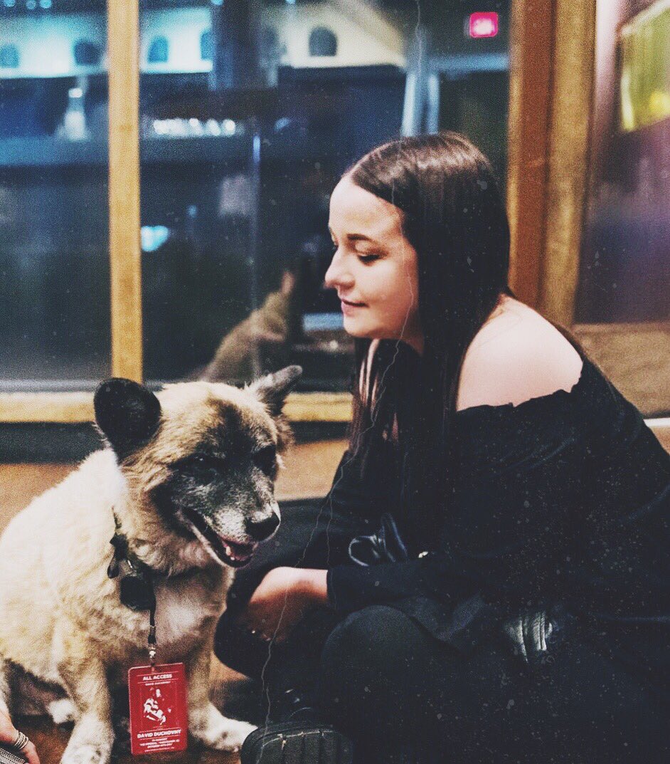 Happy #LoveYourPetDay. He’s not my pet but I sure do love him @brick_duchovny haha. Fluffy little nugget 🐶 #DavidDuchovny