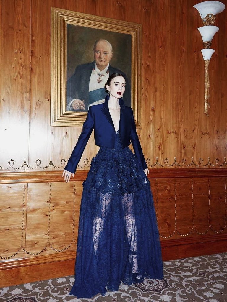 PeopleOnPicture's tweet photo. Lily Collins x Vogue UK https://t.co/74KMvMKfRj