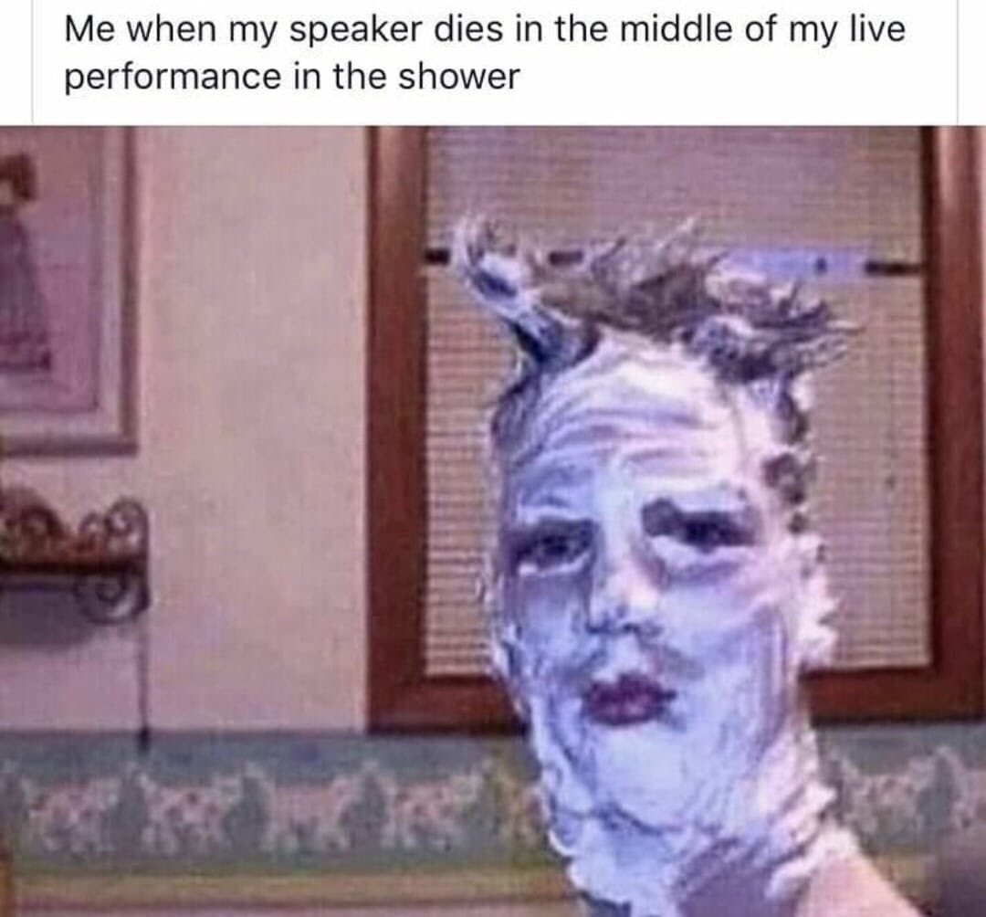 laurentierney93's tweet photo. Also this is a funny picture I need to share .. probably won’t tweet for another year now 🙃🙃 https://t.co/qZH2lRcGc9