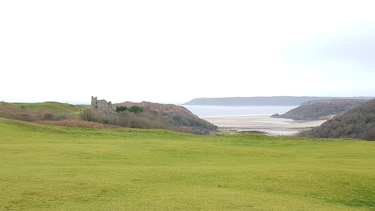 huwevs963's tweet image. Lovely stroll around @PennardGolfClub with @evsffi today!! #threecliffs #lovethegower