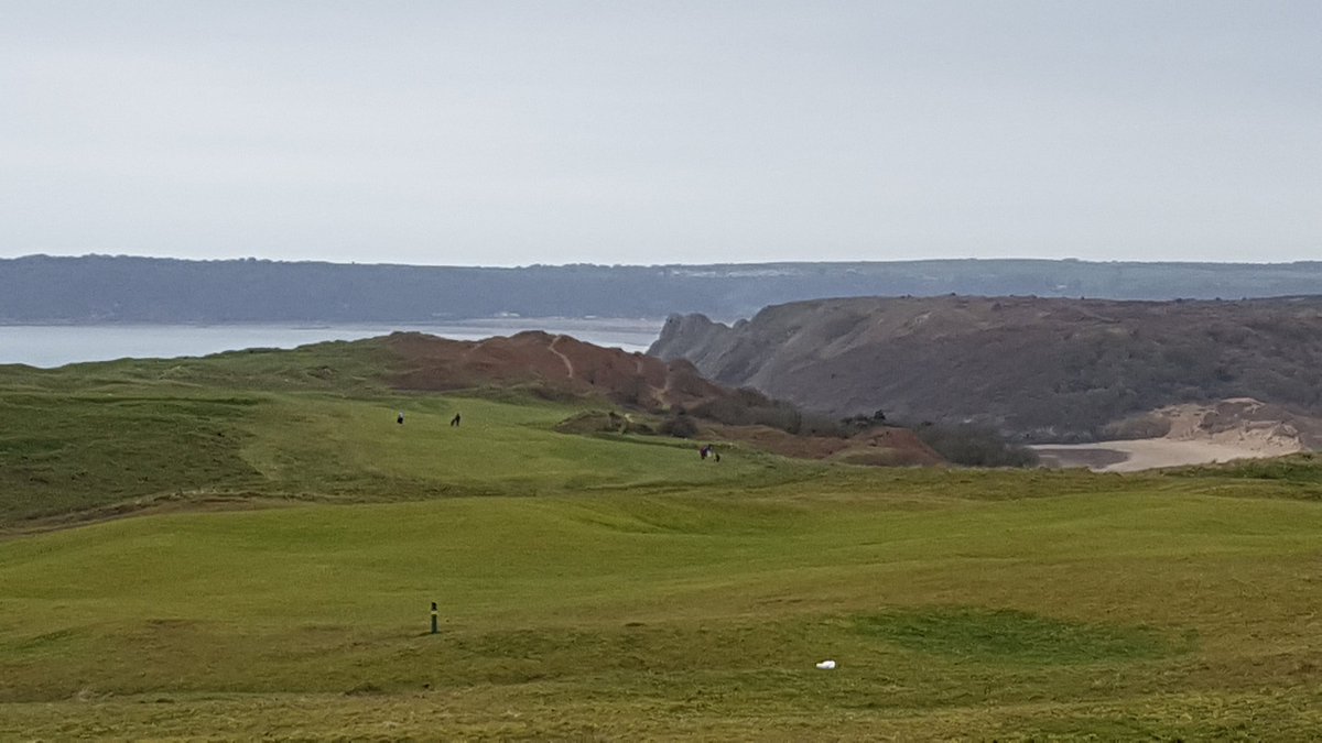 huwevs963's tweet image. Lovely stroll around @PennardGolfClub with @evsffi today!! #threecliffs #lovethegower