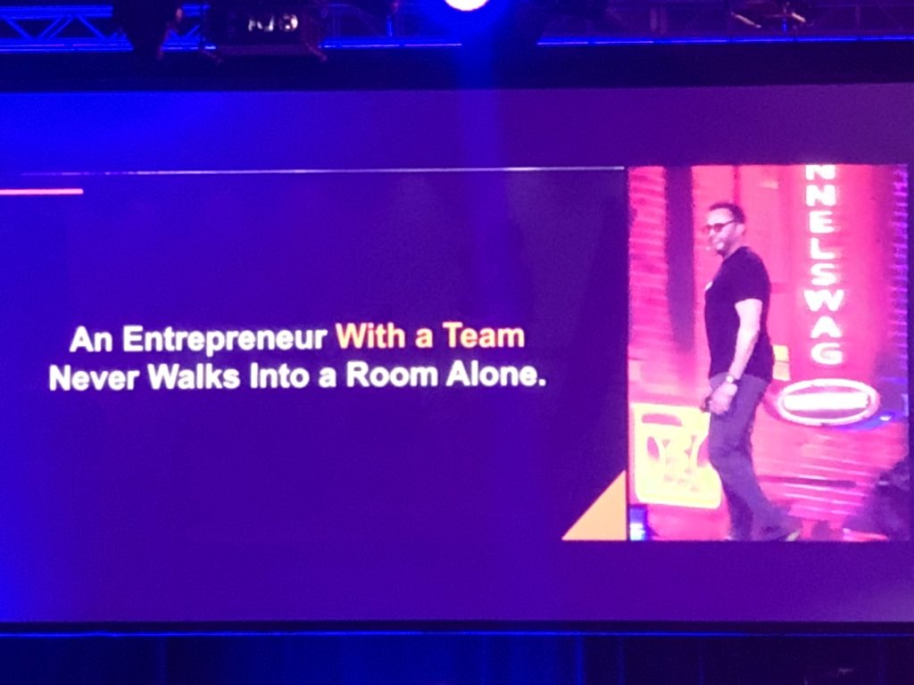 CarolinaMillan's tweet image. Thank you @AlexCharfen for so much inspiration! #funnelhackinglive #funnelhacking2019