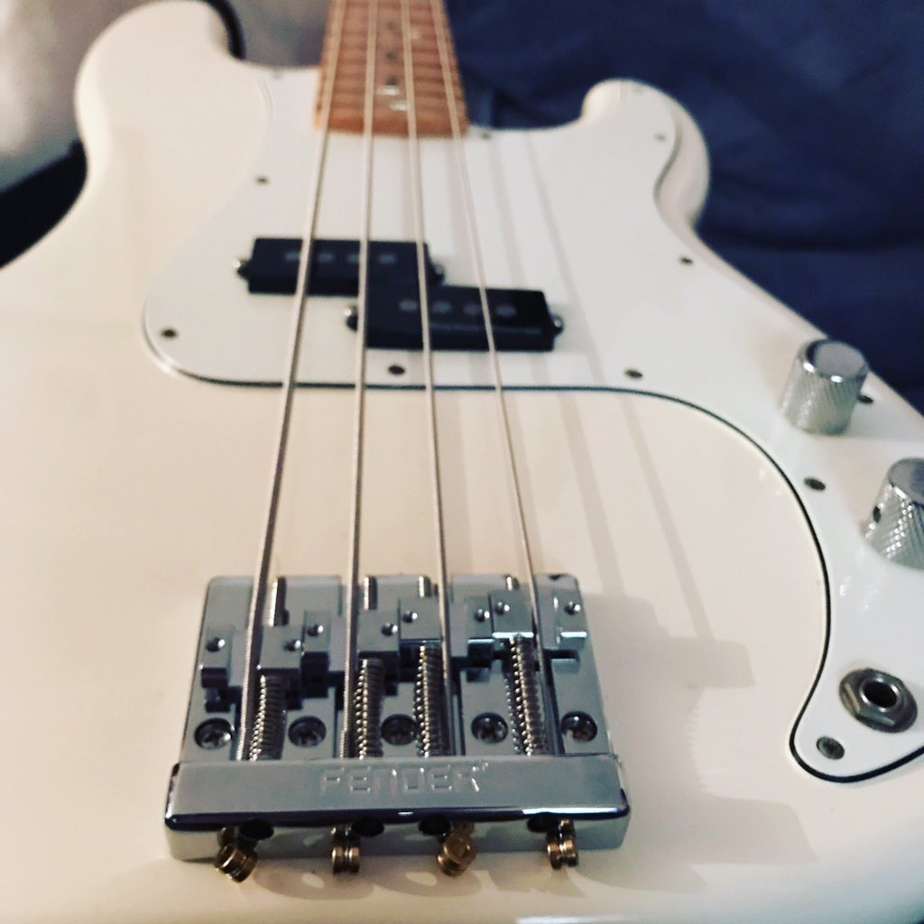 Today in the shop that we call ‘Jordan’s livingroom’ we successfully swapped out an old bridge for this nice new one. More new rig pics to come and potentially pictures of angry neighbours. It’s a bass amp, ITS SUPPOSED TO BE LOUD DEREK! #pbass #fender #noseyneighbours