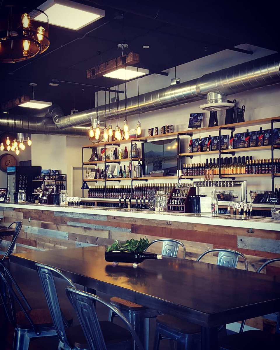 #WineWednesday #WineTasting #Wine: #Lagrein '16🍷Left Out🍷 #SanLuisObispo 🍇 <a href="/OrfilaWinery/">Orfila Vineyards</a> #California #Winecountry #Travel