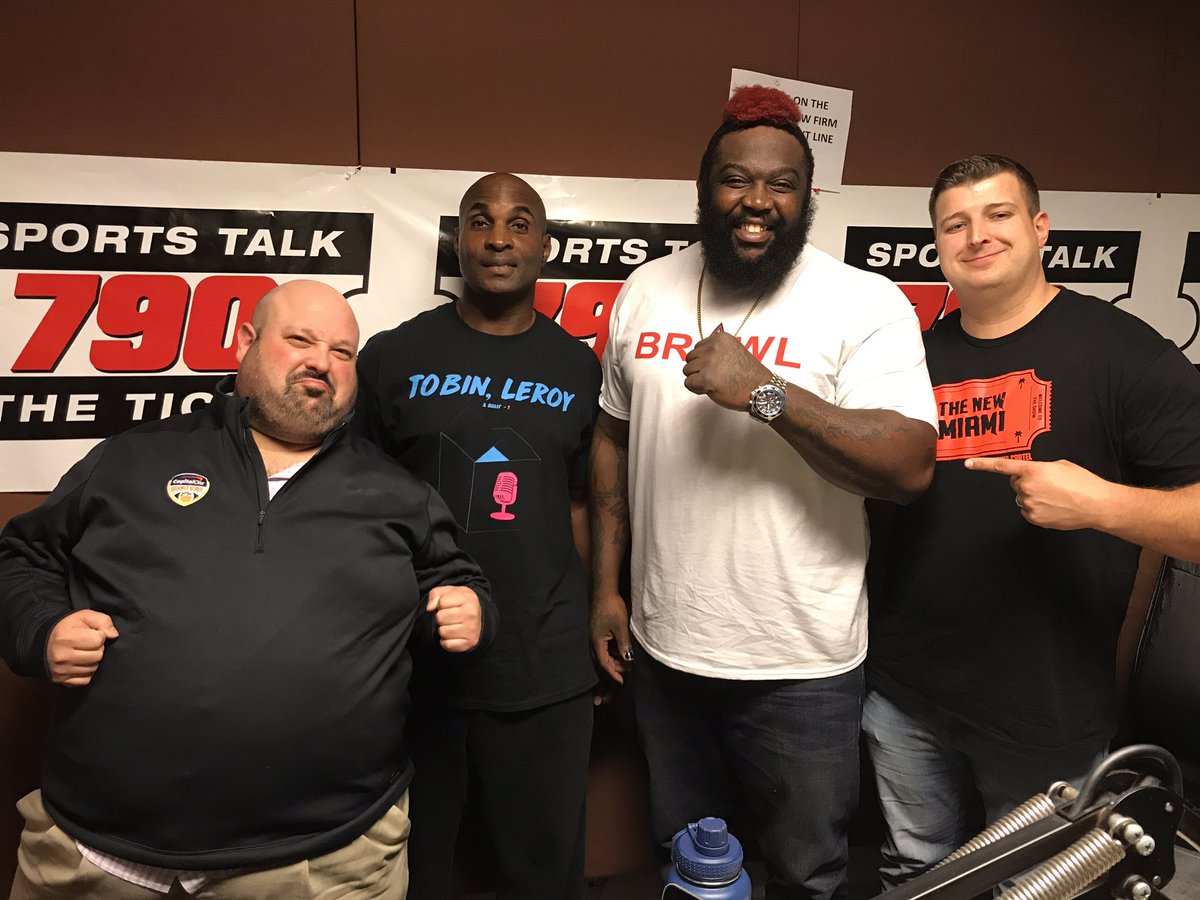 790TheTicket's tweet photo. ICYMI: @therealdada5000 joined Tobin, Leroy & Beast in studio to talk about his debut @bybextreme card on @FiteTV, #DawgFight2 and reflected on the 3-year anniversary of his @BellatorMMA fight with Kimbo Slice. #3rdHour https://t.co/QRHoIbAC3F https://t.co/cjEczSeOtE