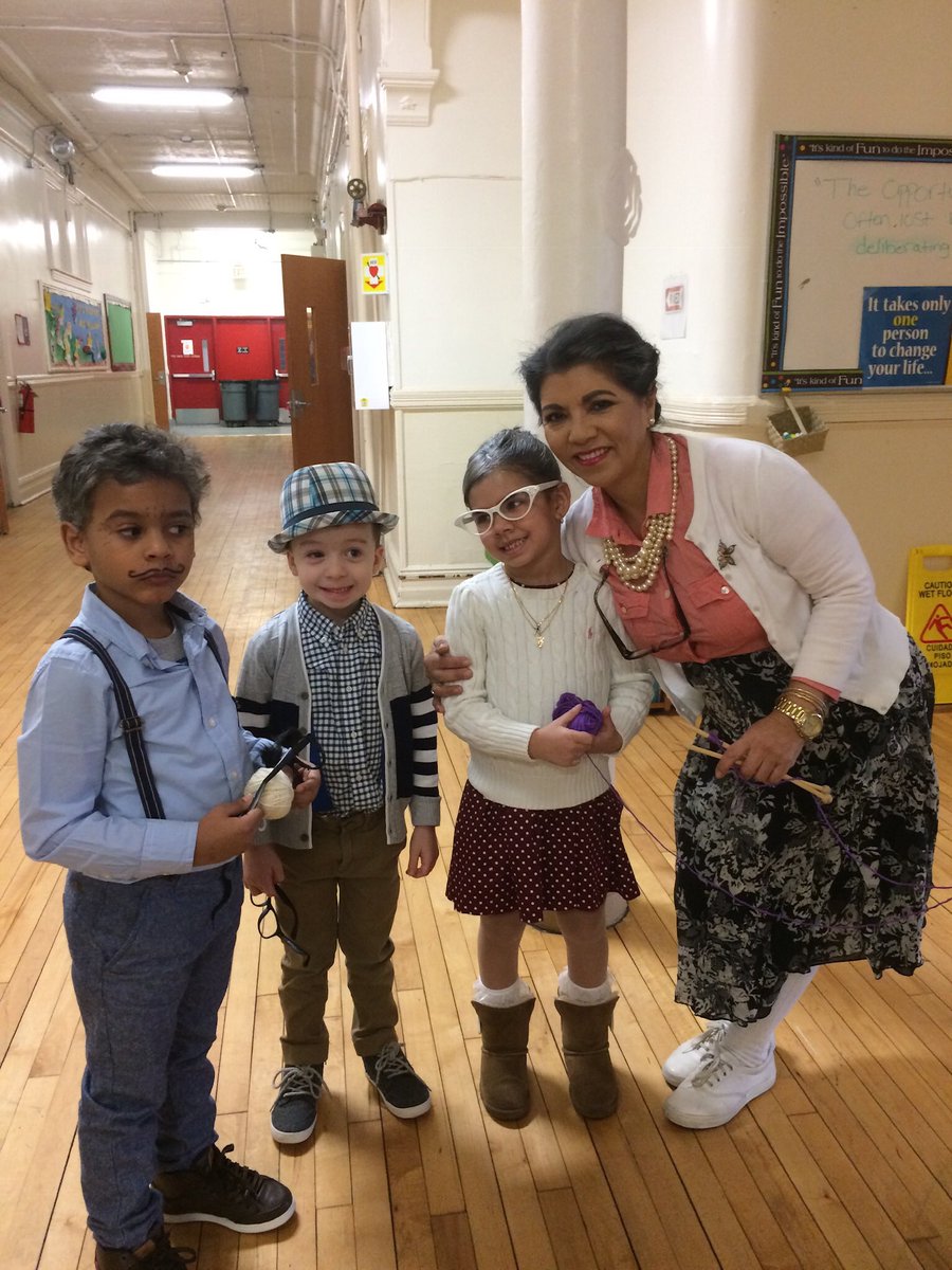 MsShelley102's tweet photo. Happy 100th Day of School π #100DaysSmarter #100SchoolDays #EarlyChildhoodProgram #WNYTeachersRock #ITeachWhatsYourSuperPower π©π»βπ«π #TeachLikeMeNJ #EarlyChildhoodEducation #ILoveWhatIDo #TeachingIsAWorkOfHeart @WestNYSchools @wnyecc @Asanjuan3 https://t.co/4qTVnGFhL3