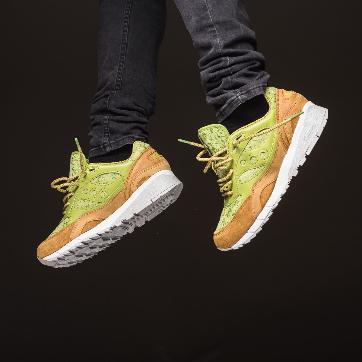 saucony shadow 6000 avocado toast