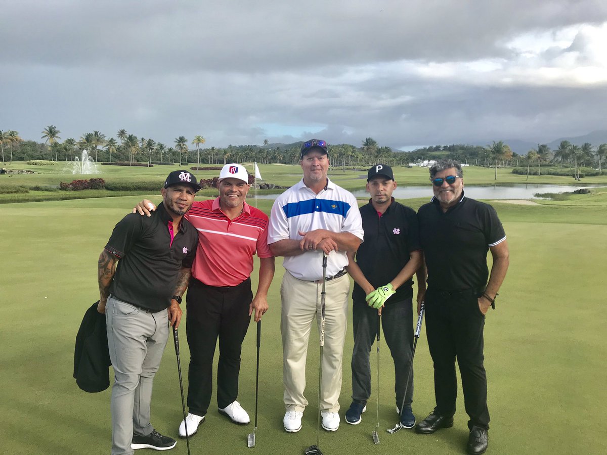 Pudge_Rodriguez's tweet photo. Otro día bien nítido y con mucha lluvia 🌧 🇵🇷 @PuertoRicoOpen pero se pasó bueno 🙏 Another awesome but rainy day here at the #PROpen19 Thanks to @RealMiguelCotto #ChrisCouch for making it fun
.
.
.
#PRopen19 #PROpen #PuertoRicoOpen #Boricua #Golf #PuertoRico #Rain #Lluvia https://t.co/rVQ7A1oFH8