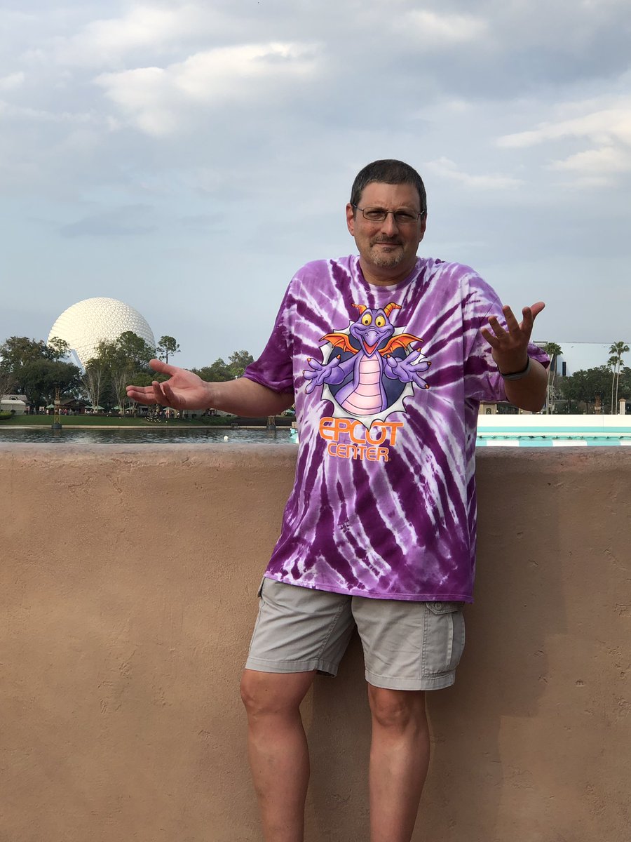 MeanwhileATP's tweet photo. I got lost earlier this week. I was disoriented and didn’t know where I was. Luckily Twitter took a few pictures of me in my confusion for your amusement. #Epcot #DiscoverEpcot #ArtfulEpcot https://t.co/hIaK00quQk