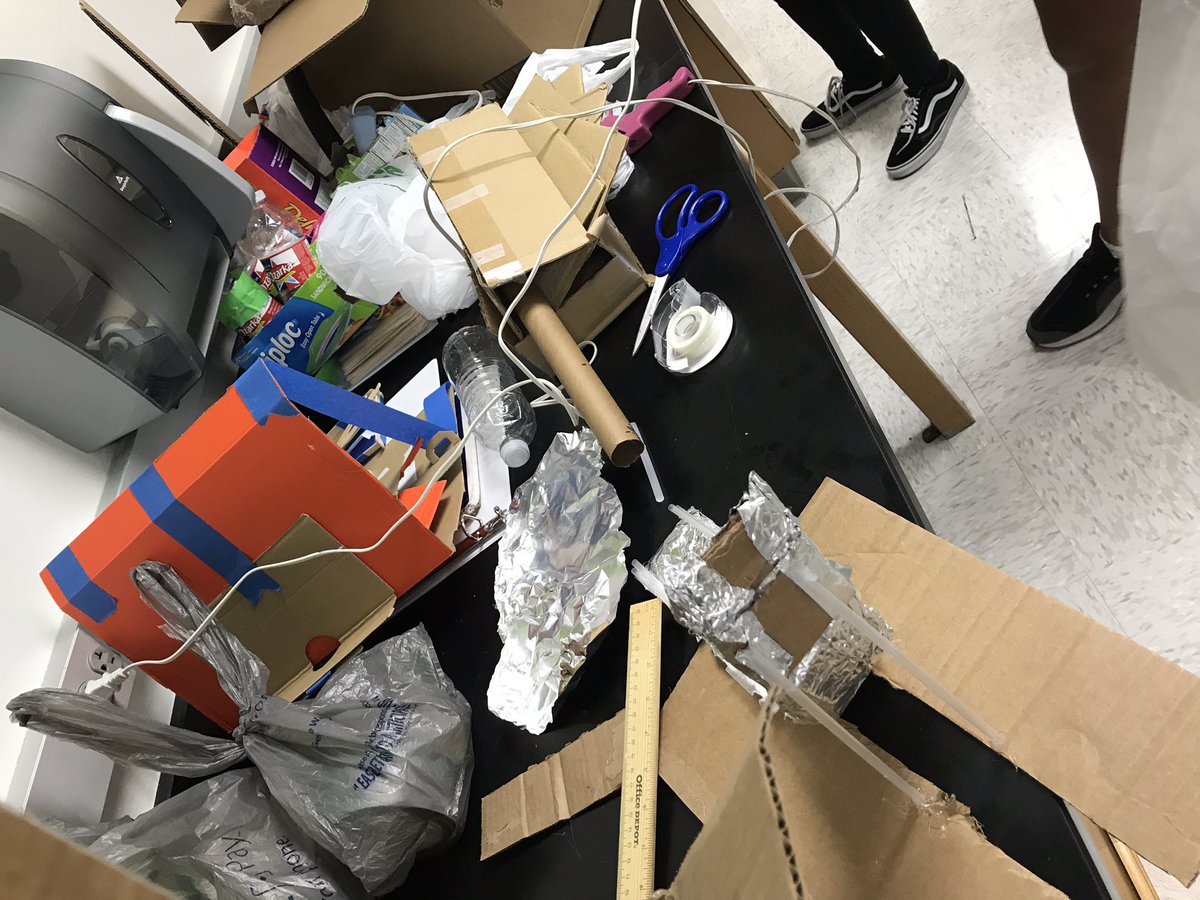 SchottScience's tweet photo. My rm was a MESS 😳🤪 as Sci8 @Wilson_Rams transformed materials into model water transport sys. Strict dimensions. Sys had to withstand weight of many pennies (not as messy as water!) thru mult trials. Lots of exp. design as they integrate their knowledge of phys &amp; nat resources https://t.co/oKCP7SEIbl