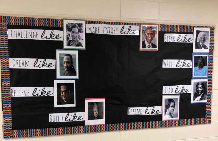 teacher2teacher's tweet photo. Boards like this are just one way the Ss and Ts in educator @KimberlyBynoe's school community are celebrating #BlackHistoryMonth! Snap a pic that shows your approach, and add it in the replies! https://t.co/Bju0aTlYhb
