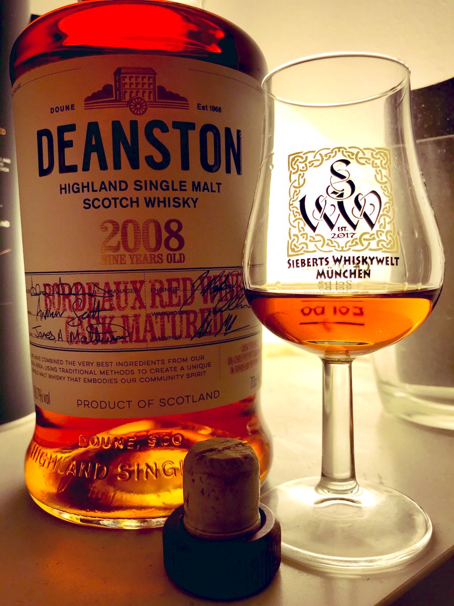 MarcelSiebert75's tweet photo. @ScottJKyle1 @KarenKyle100 Happy Dramday from Germany, Slàinte Mhath! 🙂 https://t.co/uZkf1ocaGf