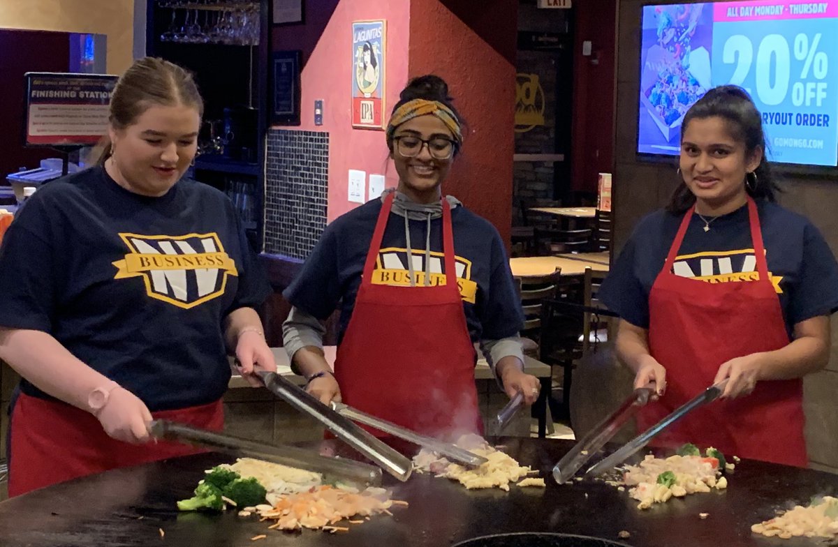 catalystvei's tweet image. Great time at Mongolian tonight. We love fundraising for VEI 👍🏻 Best grillers in the house! @LegacyVEI @NVHSBusiness @VEInternational 🥙