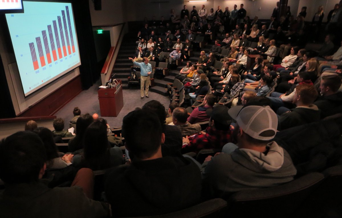 MBPepper's tweet photo. Employers, alumni and @GonzagaU_SBA students came together to network at the You Can in Spokane event. Thanks to @robcurley for kicking things off and reminding us what a great city we have. @ZagAlumni @Gonzaga_CPD https://t.co/iTrg2YAV98