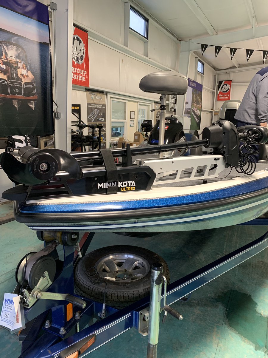 BassingGal's tweet photo. What an incredible day! I decided if the whole state is going to keep flooding then I needed a โnew to meโ boat! Any excuse is a good one right? #FishingFamily #Skeeter #Yamaha #Lowrance #FNTCSports #BeLegendary https://t.co/yjarHxTsLC
