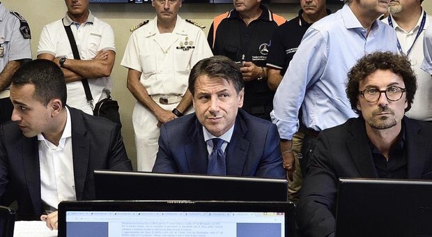 #Diciotti: la procura chiede l'archiviazione per #Conte, #DiMaio, #Toninelli.
Quindi si trattava di un #processoPolitico mirato, esclusivamente #controSalvini.