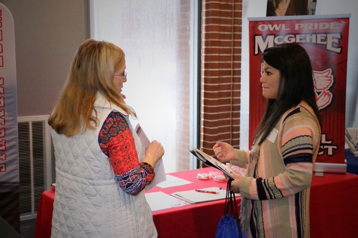 atueducation's tweet photo. A few more pics from today’s Educator’s Fair put on by @ATUCareers! #atu #atucoe #beateacher https://t.co/dFKR9Khz6R