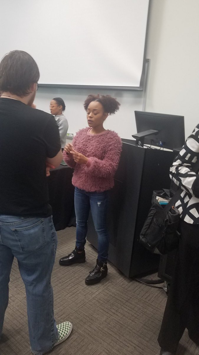 profbaggett1's tweet photo. Natural Hair Forum: Dana Edwards aka @Yummiicakes https://t.co/vqpCqVyxxN