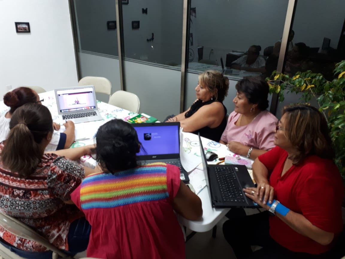 ONMPRICAM's tweet photo. Las alumnas de la #2AGeneracion del #ENMPRICampeche con su #CoordinadoraMunicipal, #LauraGarcíaDomínguez se encuentran reunidas en la Sede del #ONMPRICampeche para recibir asesoría de la #EscuelaMujeresPRI.
#SomosPRI
#LaCausaNosUne https://t.co/KK3e7gDnvJ
