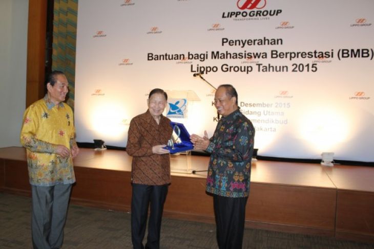 Wa_Wa_Gombal's tweet image. Hebatnya Lippo yg peduli #ristekdikti #mahasiswacerdas #BMBLippo #indoensiamaju  #8thnBMBLippo #MochtarRiady #lippogroup