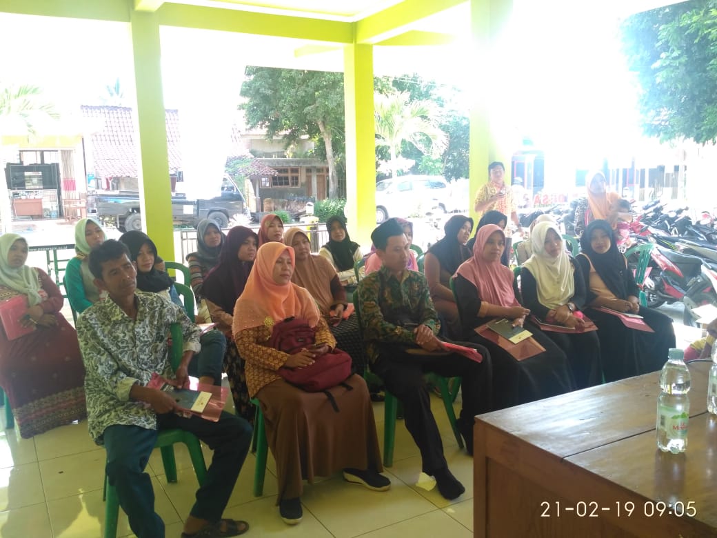 Pembukaan Kegiatan Bimbingan Teknis Produksi Konveksi Di Desa Jambesari - Kecamatan Giri Tanggal 21 Februari 2019 
<a href="/aazwarnas/">Abdullah Azwar Anas</a> <a href="/Pemkab_BWI/">Pemkab Banyuwangi</a>