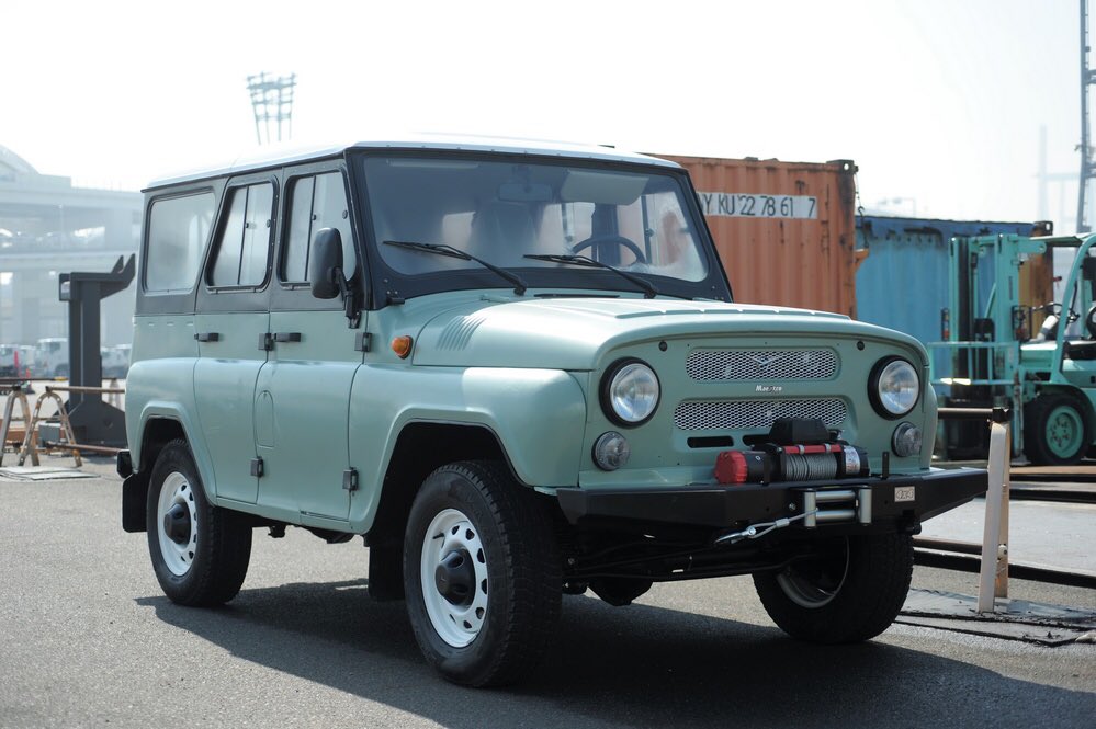 leparnassSA's tweet photo. UAZ2206ジュビリー60thエディション ワズ ハンター ジュビリー45thエディション第1号車ロシアより日本上陸！ #ワズ2206 #ワズハンター #4駆 #ワズ #uaz #ラーダ #4WD #クロカン #ロシア車 #SUV #ラーダニーバ #ジムニー #LADANIVA #LADA #ラーダニーヴァ #ngu_car @ https://t.co/jENmdQArcR https://t.co/tJwDQke9MD