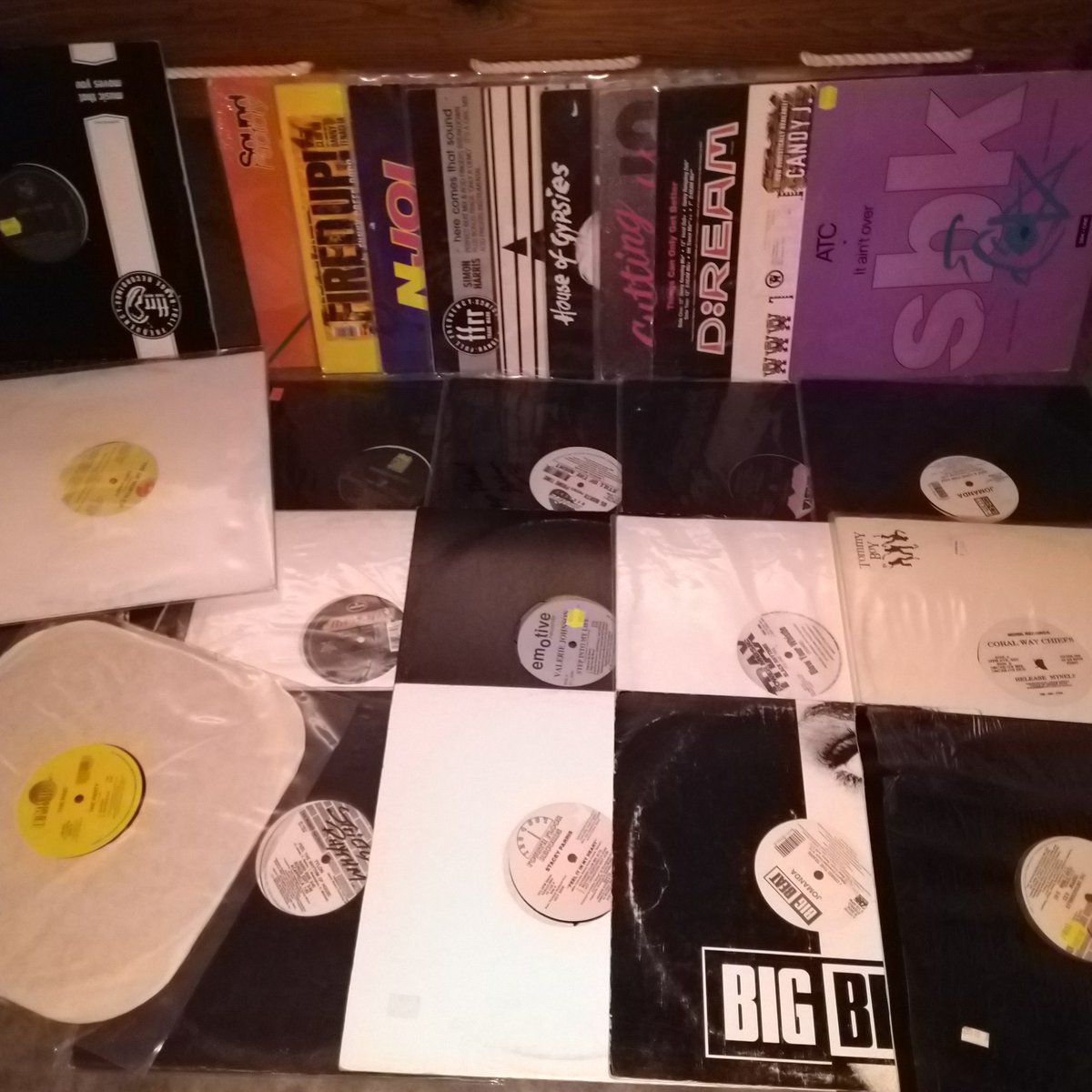 I love house music so so so so so so so so so so so so so so so so so so so so soooooo much 🌼♾️🌺