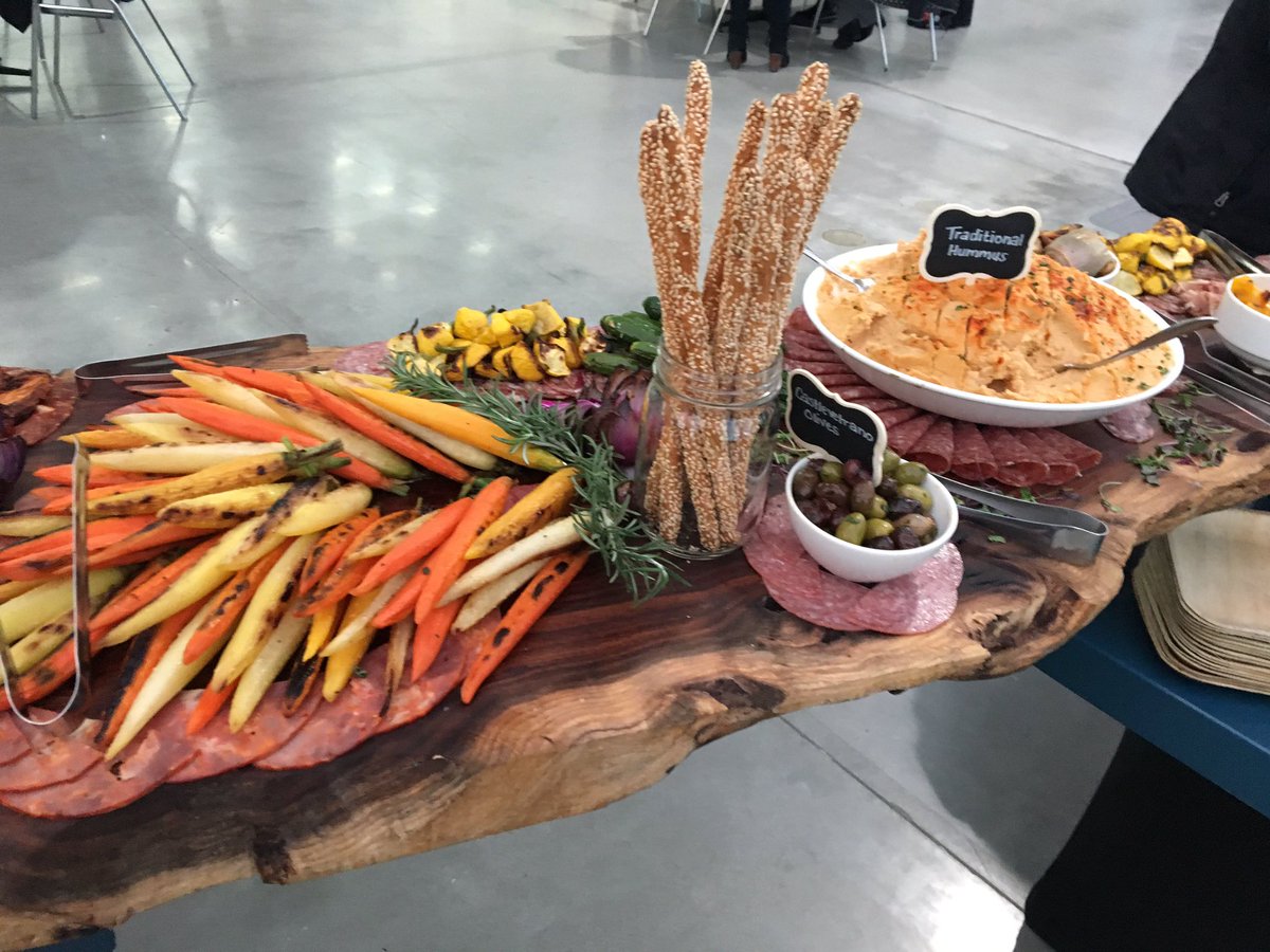 JenniferNorris2's tweet photo. @centerplate @SDConventionCtr knock it out of the park again w beautiful delicious reception offerings #IAVMRegion7 #locallysourced #goodfood https://t.co/CSq63vzDNg