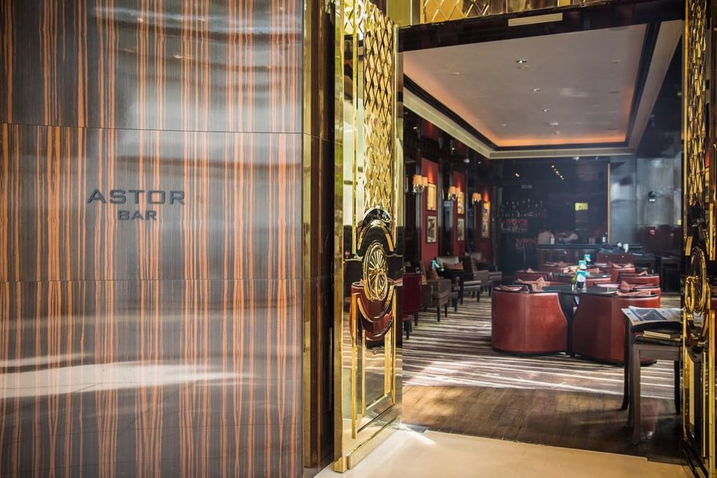 The St. Regis ritual of champagne sabering is practiced in various St. Regis hotels in the world. Experience it over at Astor Bar this weekend if you're staying with us. 
Photo credits: Lily Lin