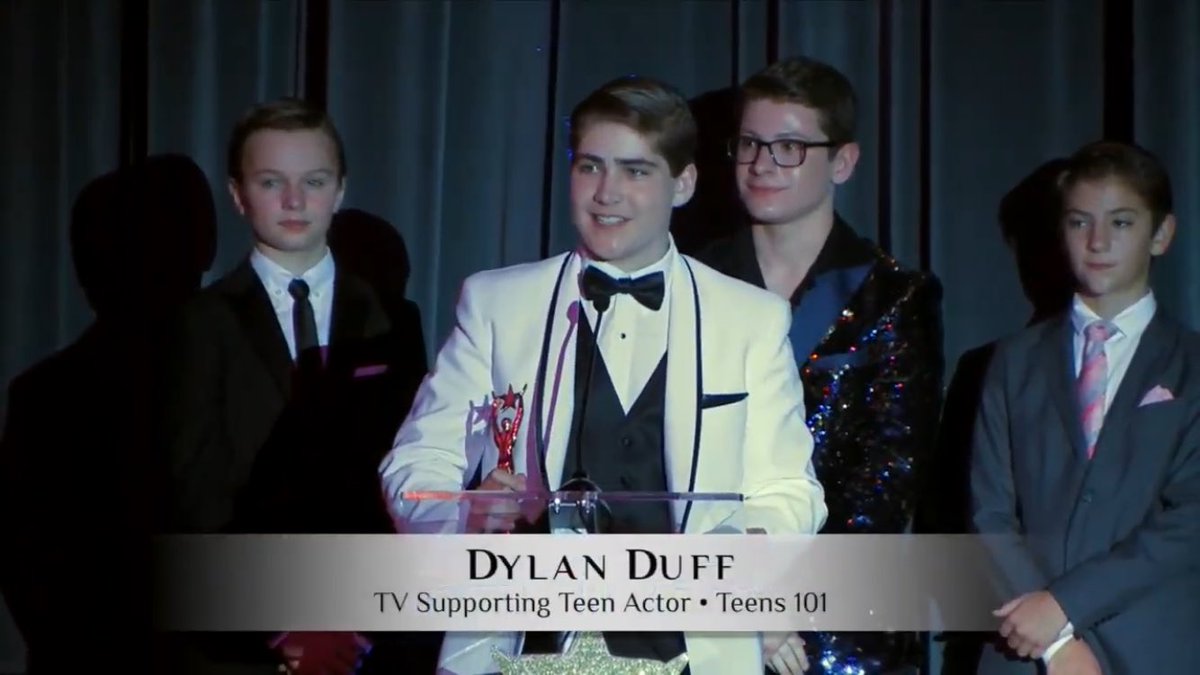 DylanDuffActor's tweet photo. Watching the @youngartistawds tonight reminded me of what an amazing experience #yaa2018 was! I am so grateful for this award and still cannot believe this actually happened. Congratulations to all of the #yaa2018 nominees and winners. https://t.co/RIucd6TsFb