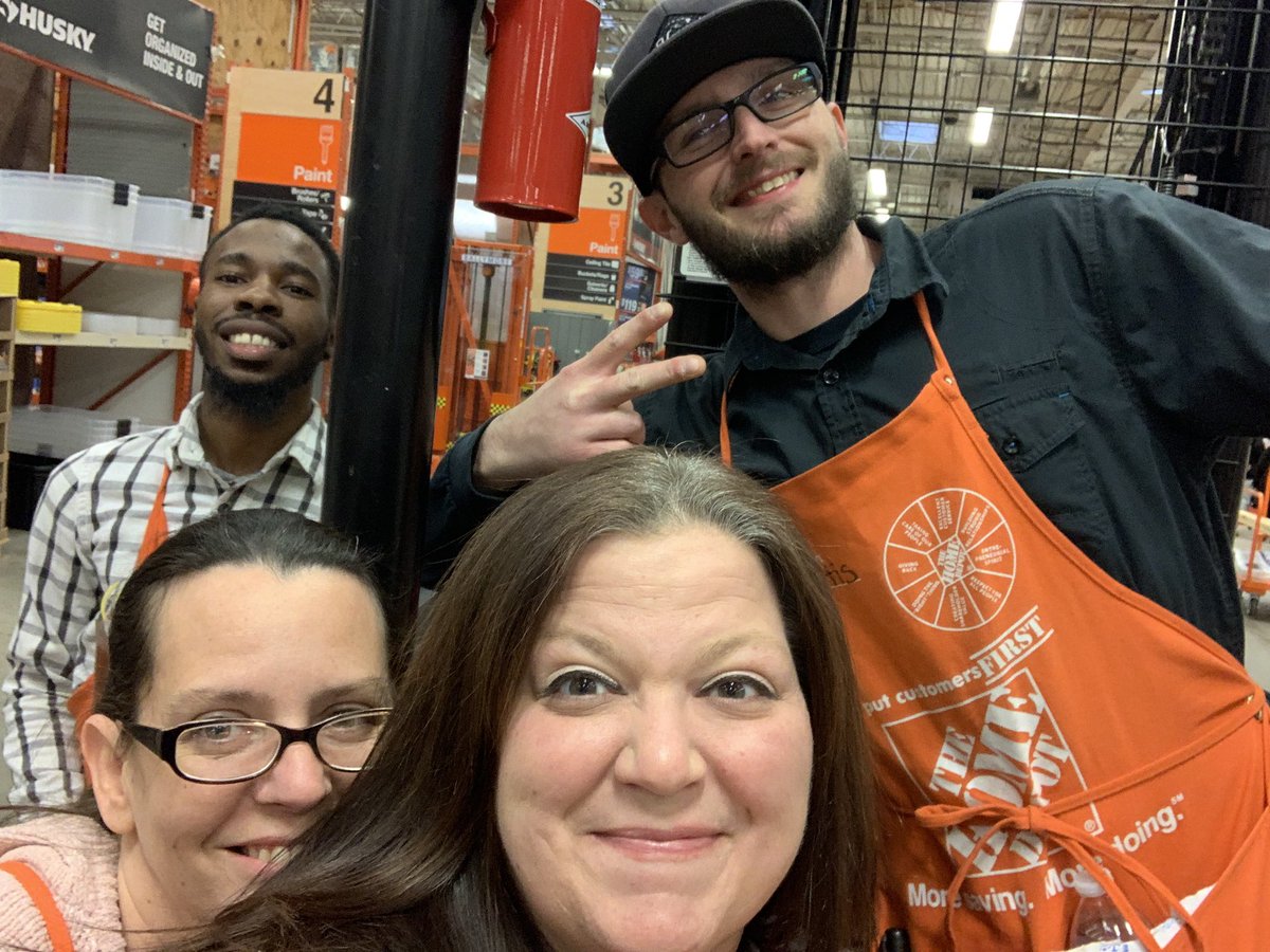 SnowDay Selfies!!!   Having a little fun with my awesome associates that made it in today.   <a href="/M_Carter_SM/">Marquis Carter</a> @MarkGilbert2501 @Shane_O_HD2501 @DianaBowmanHD @BryanGuyHD2501 <a href="/trinacurtin/">Trina Curtin FDC 5830</a> <a href="/yeslikethespice/">Curtis Curry</a> <a href="/HD2501DS25/">Kayla</a> <a href="/Heather59201250/">Heather CXM</a>