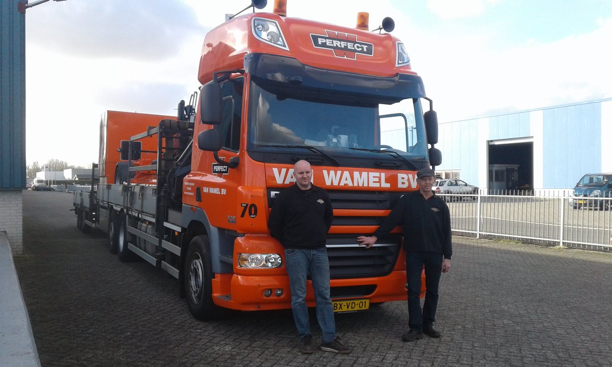 Klaar voor vertrek naar Parijs! 
Jan en Michel zullen de komende dagen onze stand op <a href="/sima_paris/">SIMA Paris</a> piekfijn in orde maken en zorgen dat onze maaiers #Perfect uitkomen.
 Bezoek ons op stand F-110 in hal 5A 
 24 t/m 28 februari
 #SIMA2019